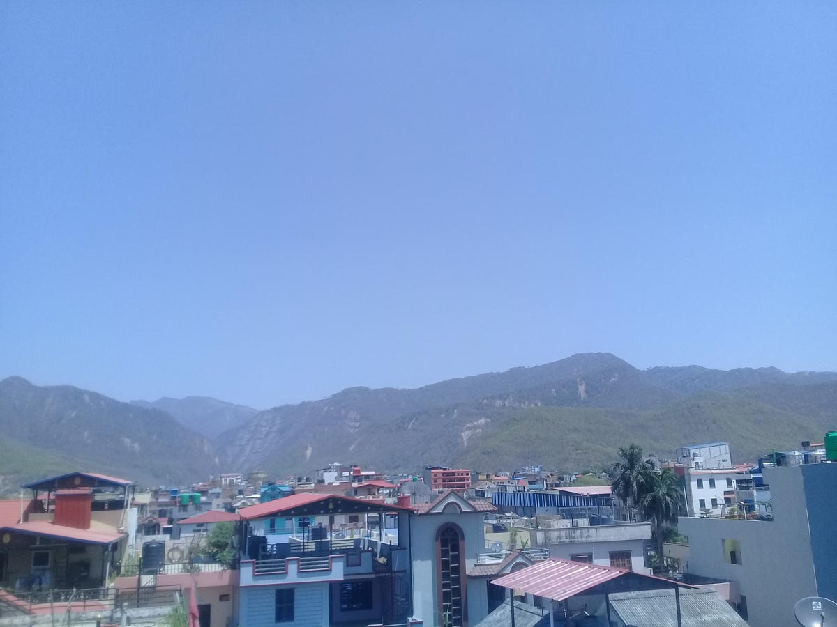 धेरै दिनपछि यसरी खुल्यो बुटवलको आकास 
